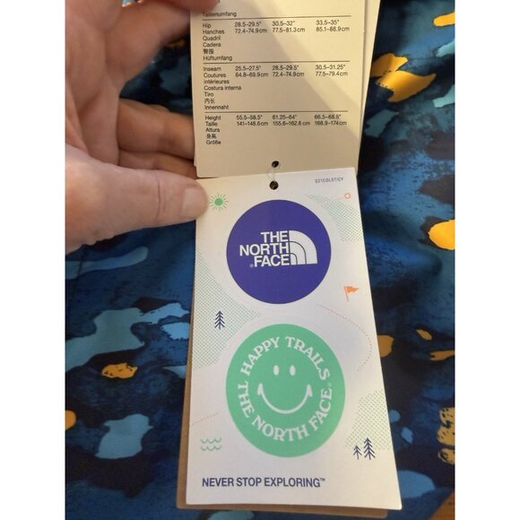 The North Face Boys 10-12 Blue/Dryvent Hooded Wind/waterproof Rain Jacket - Picture 16 of 16